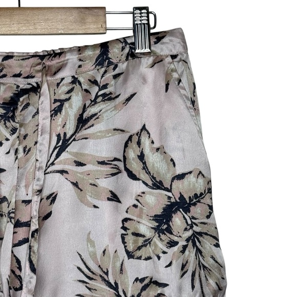 House of Harlow 1960 Tropical Satin Blush Pink PJ shorts SZ. M - Picture 3 of 13